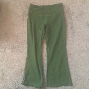 Small Beyond Yoga Capri